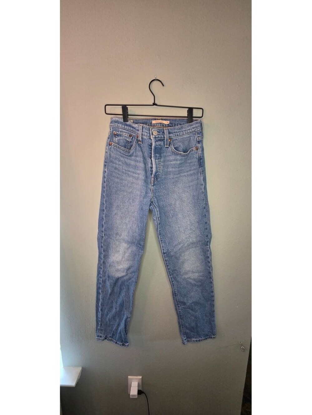 Levi’s Premium Wedgie Straight Jeans Women’s 26 High Rise Light Wash Button Fly